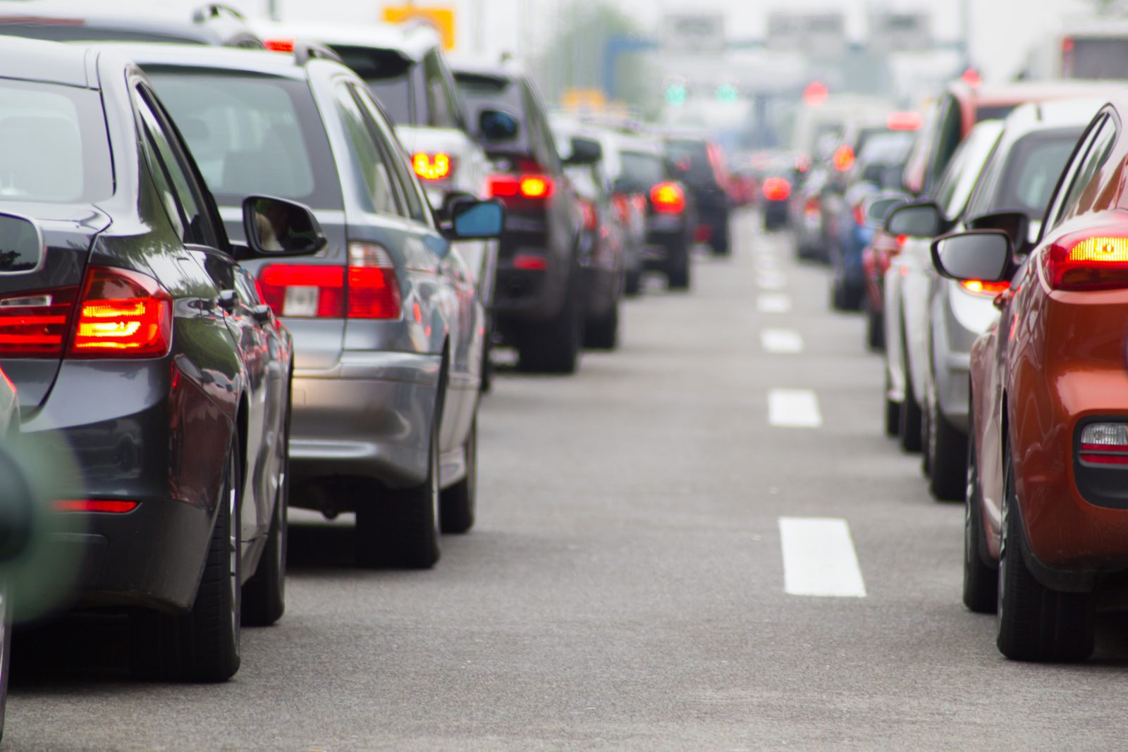How are traffic jams caused?